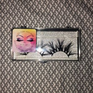 Luxury lashes